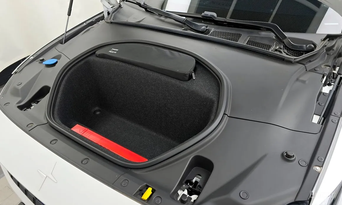 Фото 6 - Polestar 2