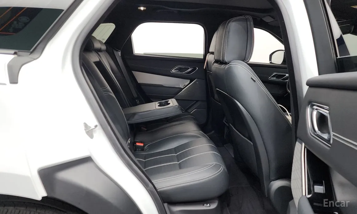 Фото 12 - Land Rover Range Rover Velar