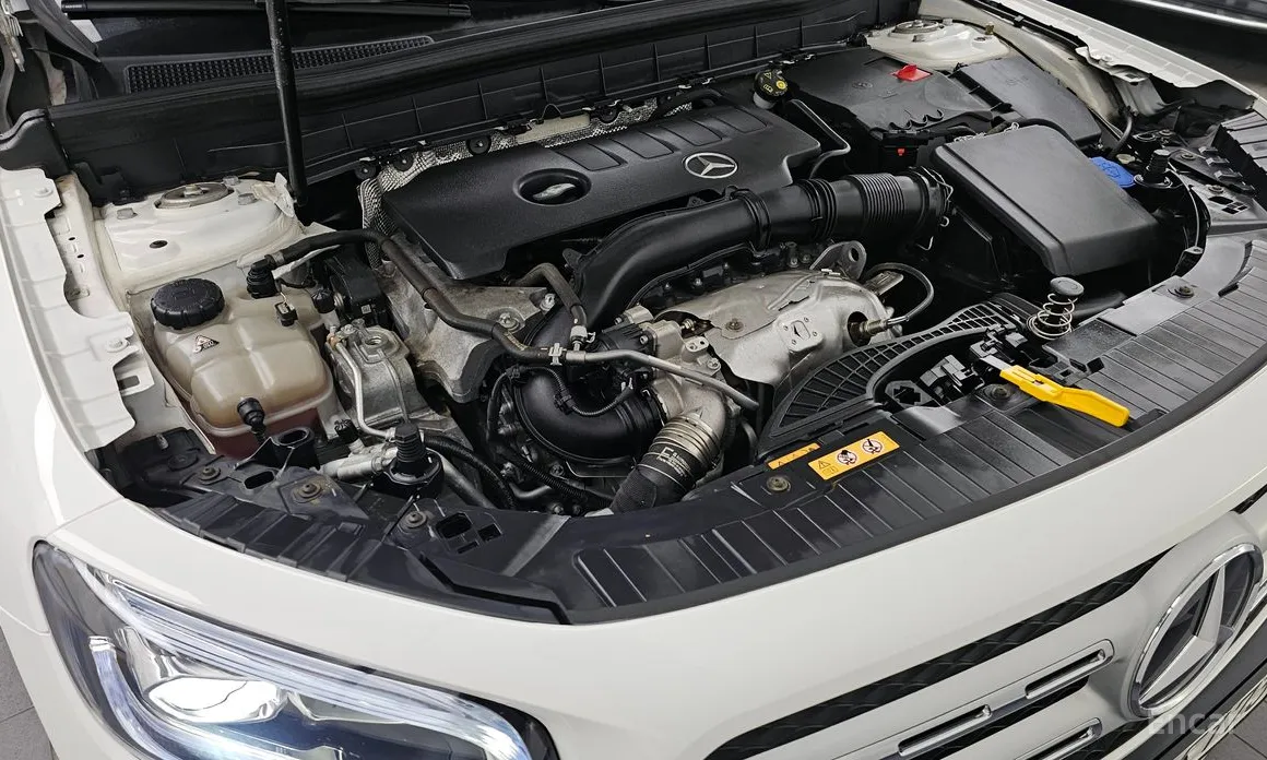 Фото 6 - Mercedes-Benz GLB-Class