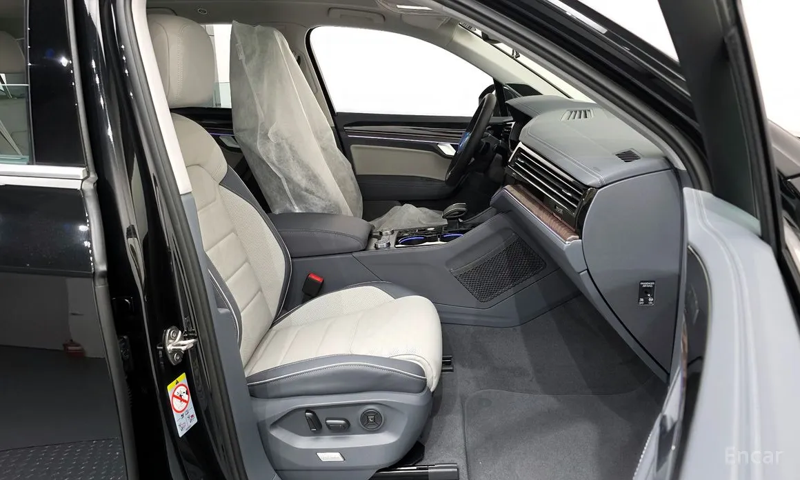 Фото 11 - Volkswagen Touareg