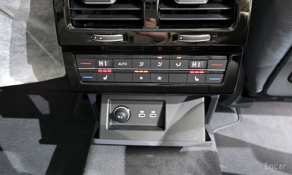 Фото 19 - Volkswagen Touareg