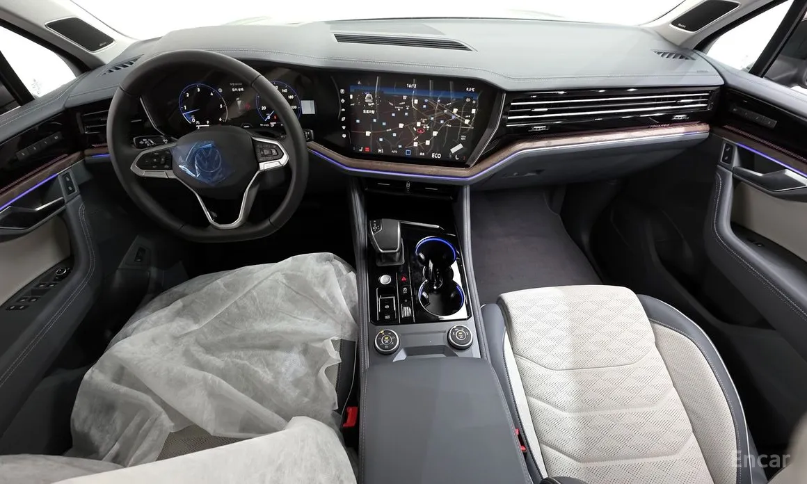 Фото 7 - Volkswagen Touareg