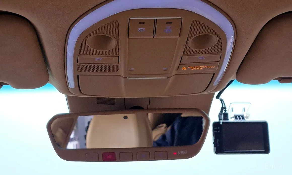 Фото 18 - Genesis G70