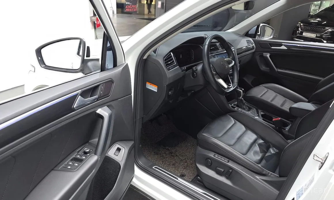 Фото 11 - Volkswagen Tiguan