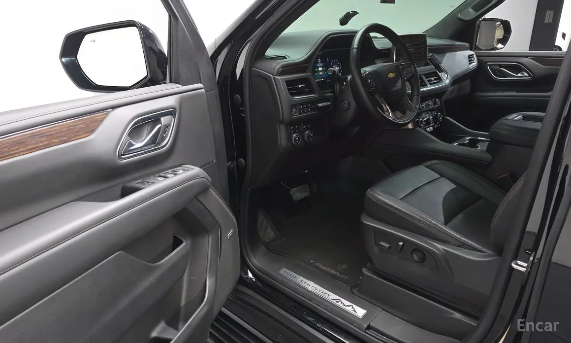 Фото 12 - Chevrolet Tahoe