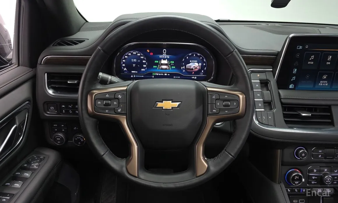 Фото 14 - Chevrolet Tahoe