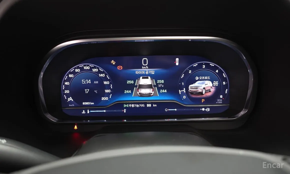 Фото 8 - Chevrolet Tahoe