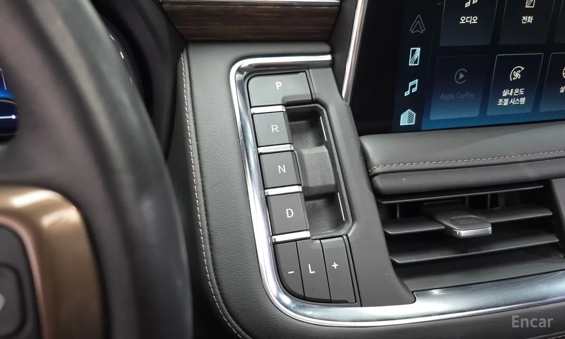 Фото 9 - Chevrolet Tahoe