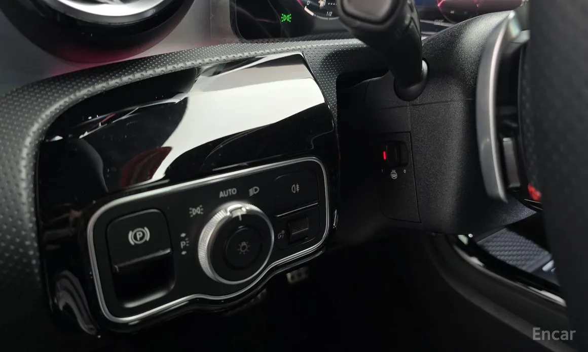 Фото 14 - Mercedes-Benz CLA-Class