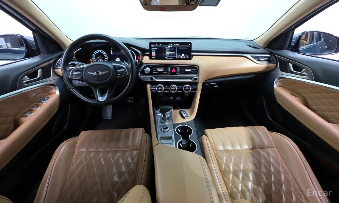 Фото 7 - Genesis G70