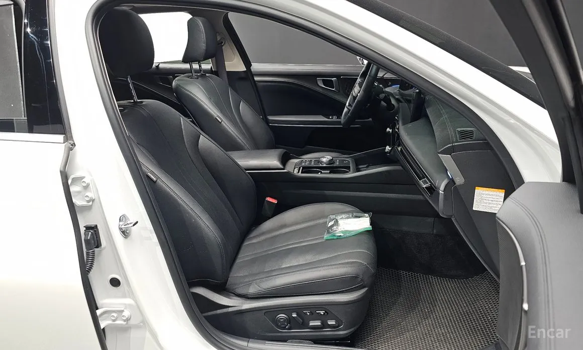 Фото 12 - Kia K8