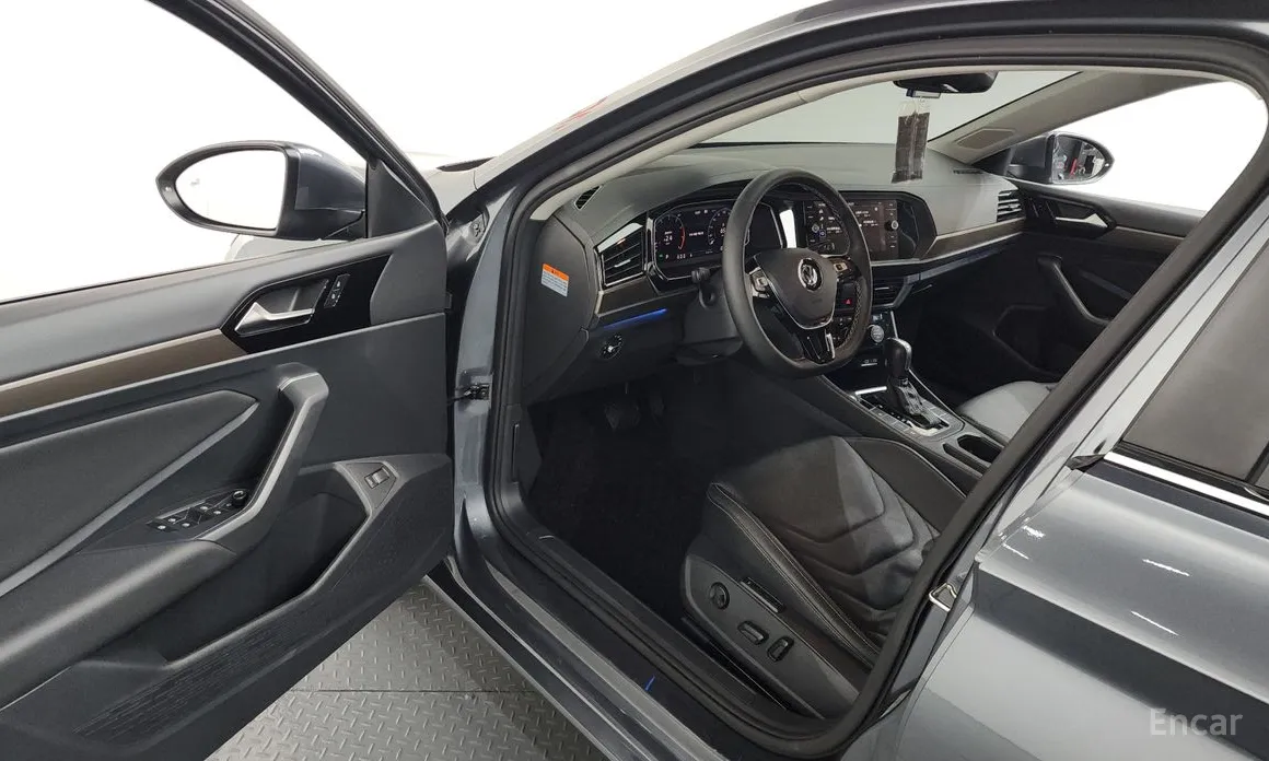 Фото 10 - Volkswagen Jetta