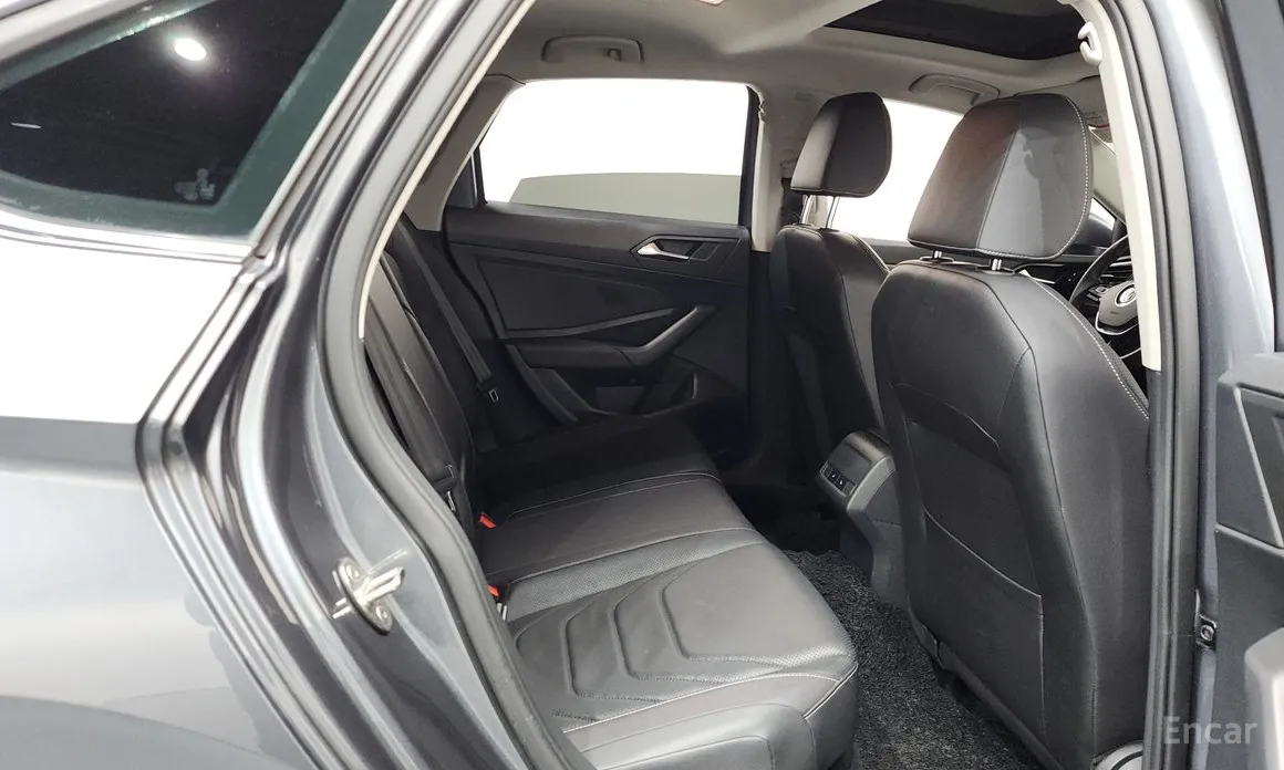 Фото 12 - Volkswagen Jetta