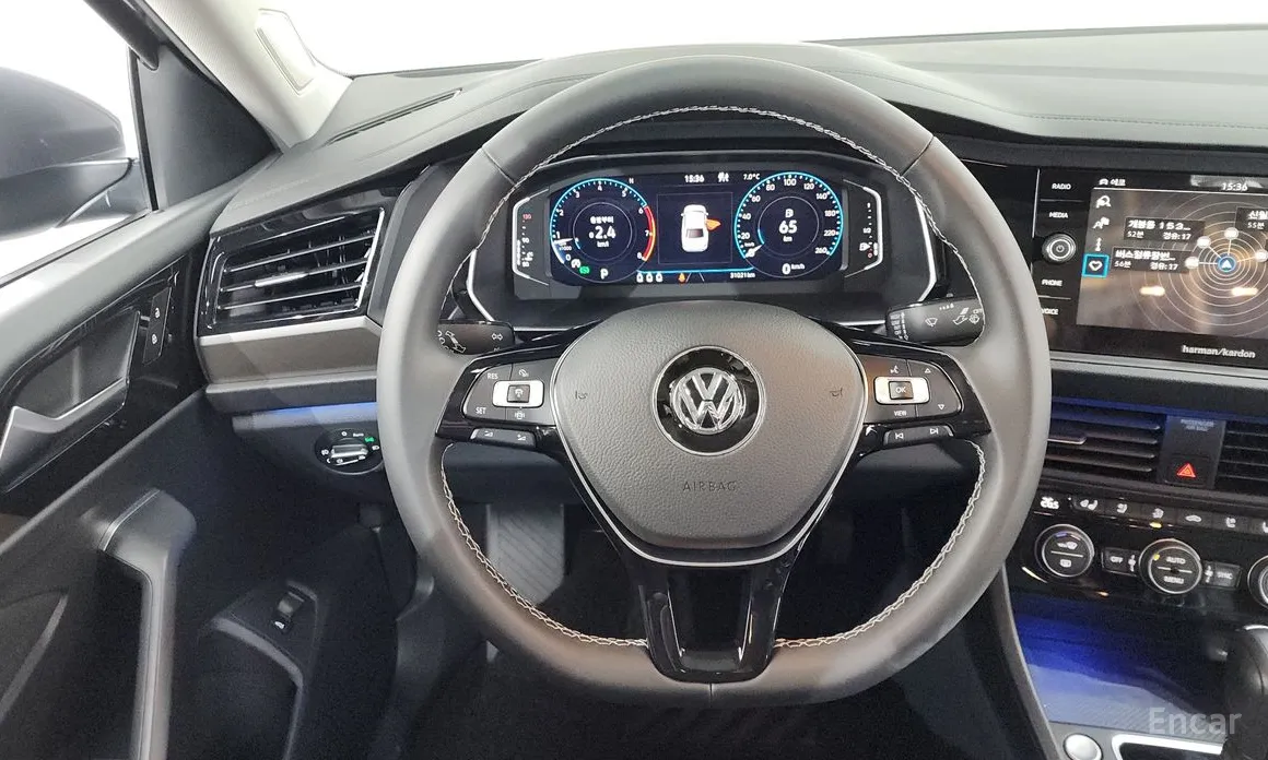 Фото 13 - Volkswagen Jetta