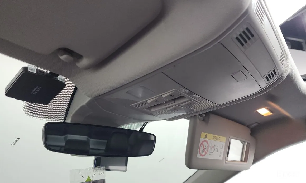 Фото 17 - Volkswagen Jetta