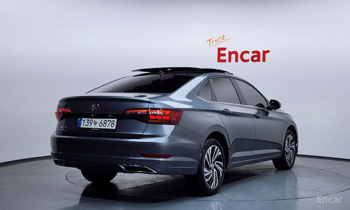 Фото 2 - Volkswagen Jetta