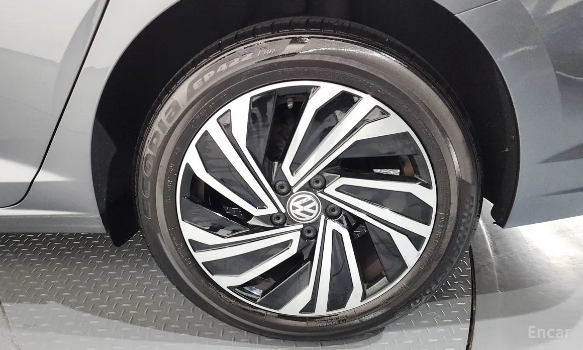 Фото 5 - Volkswagen Jetta