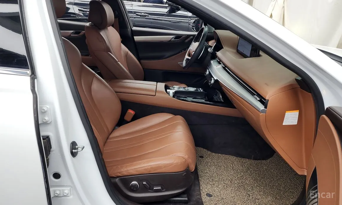 Фото 11 - Genesis G80