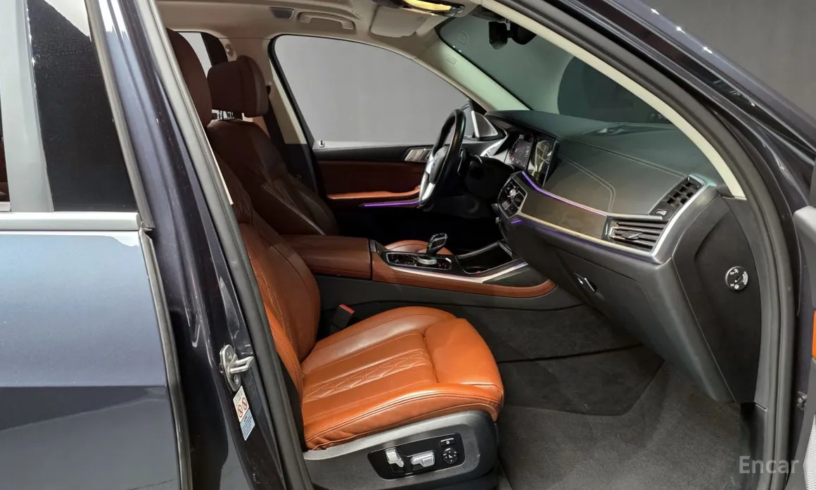 Фото 11 - BMW X7