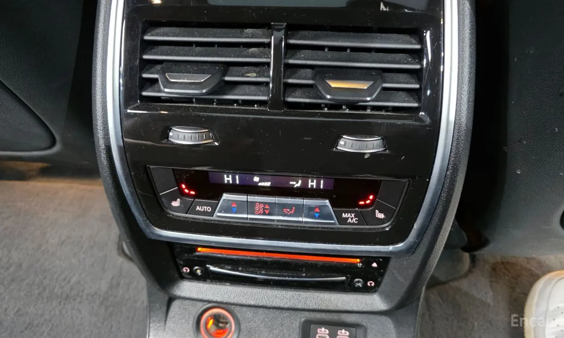 Фото 19 - BMW X7