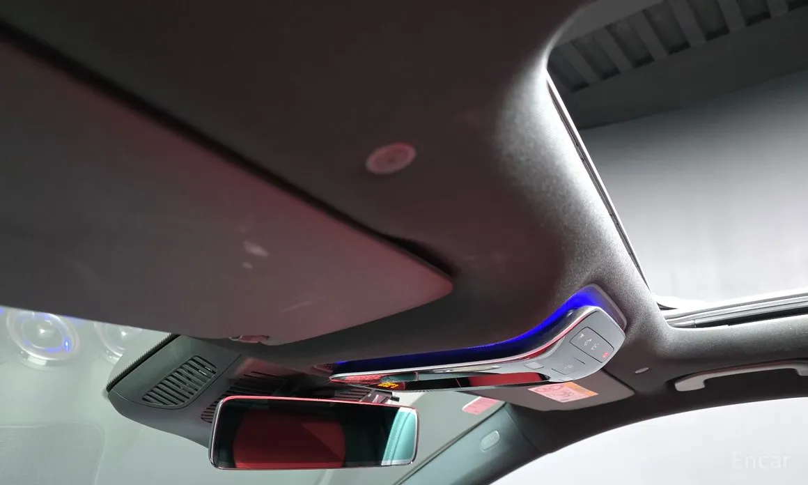 Фото 18 - Mercedes-Benz C-Class