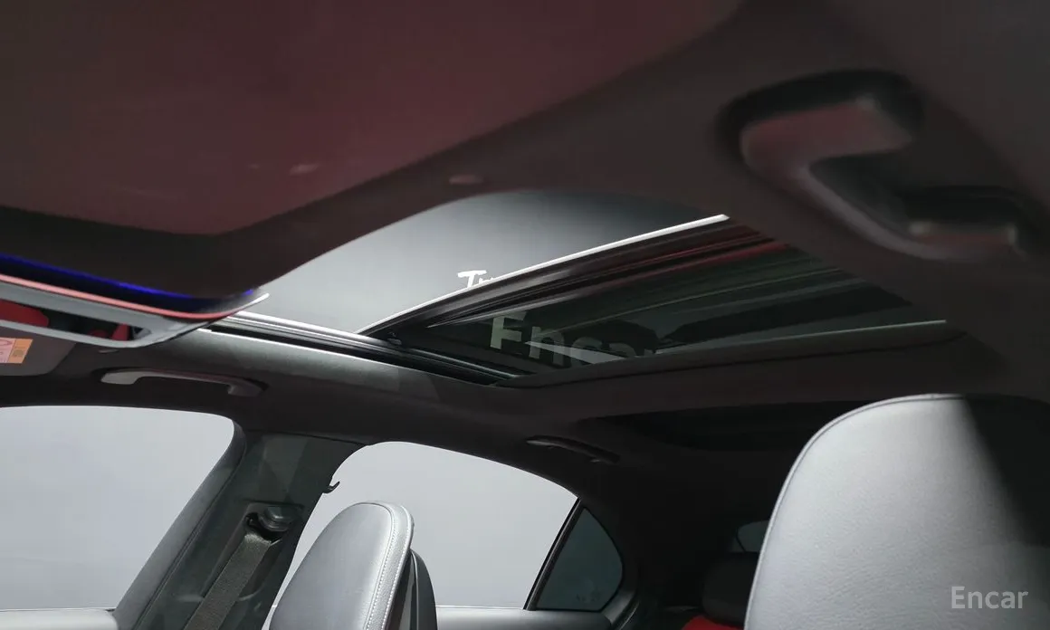 Фото 19 - Mercedes-Benz C-Class