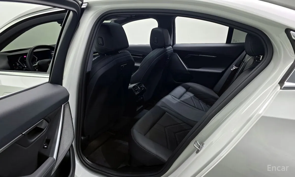 Фото 11 - BMW 5 Series