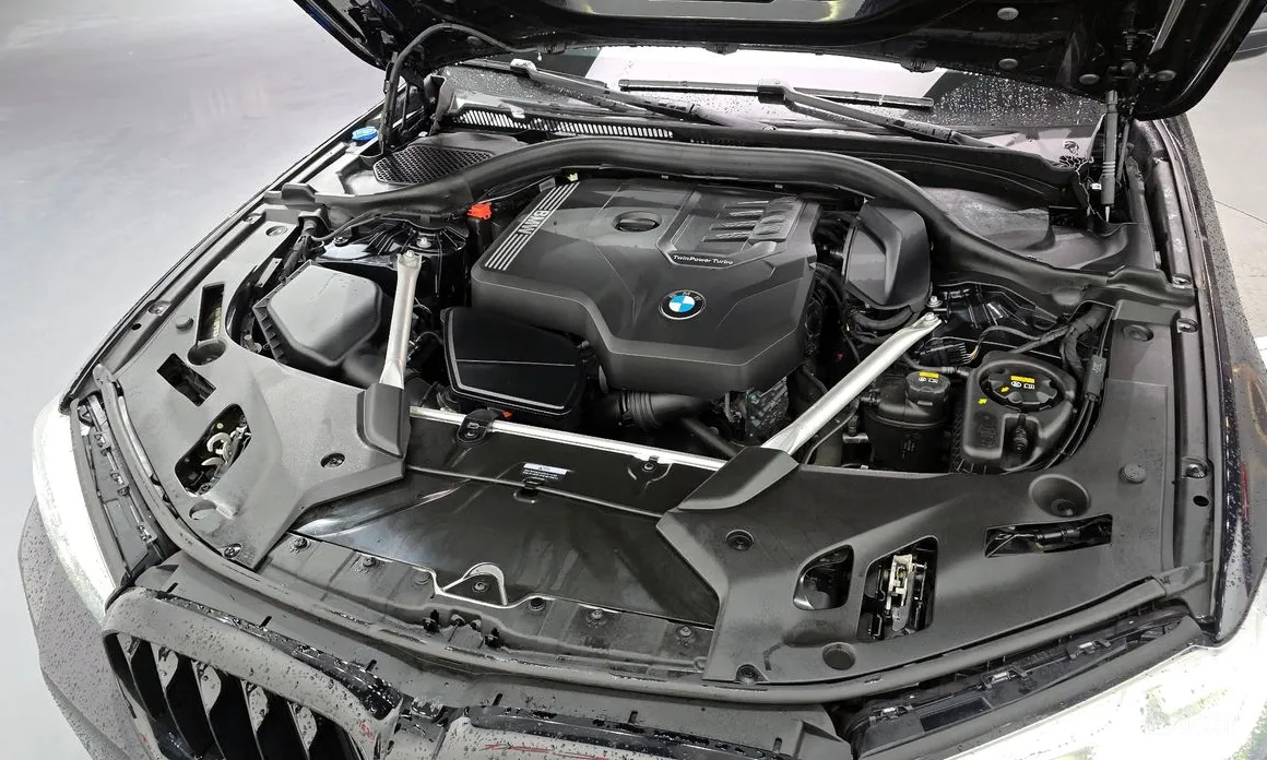 Фото 6 - BMW 5 Series