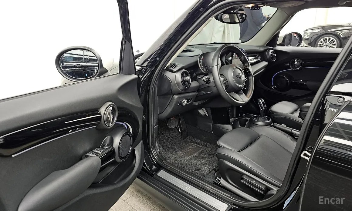 Фото 10 - Mini Cooper