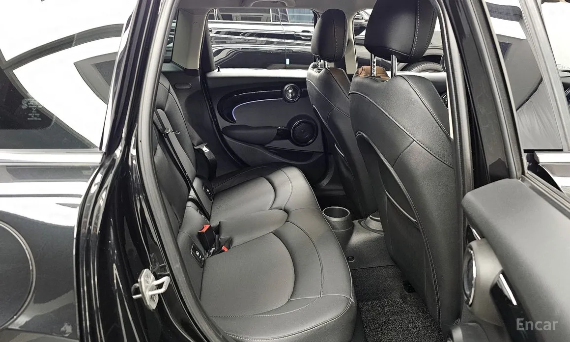 Фото 12 - Mini Cooper