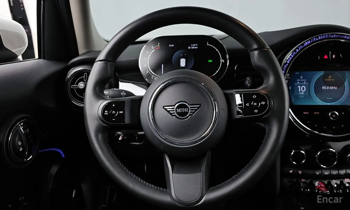 Фото 13 - Mini Cooper