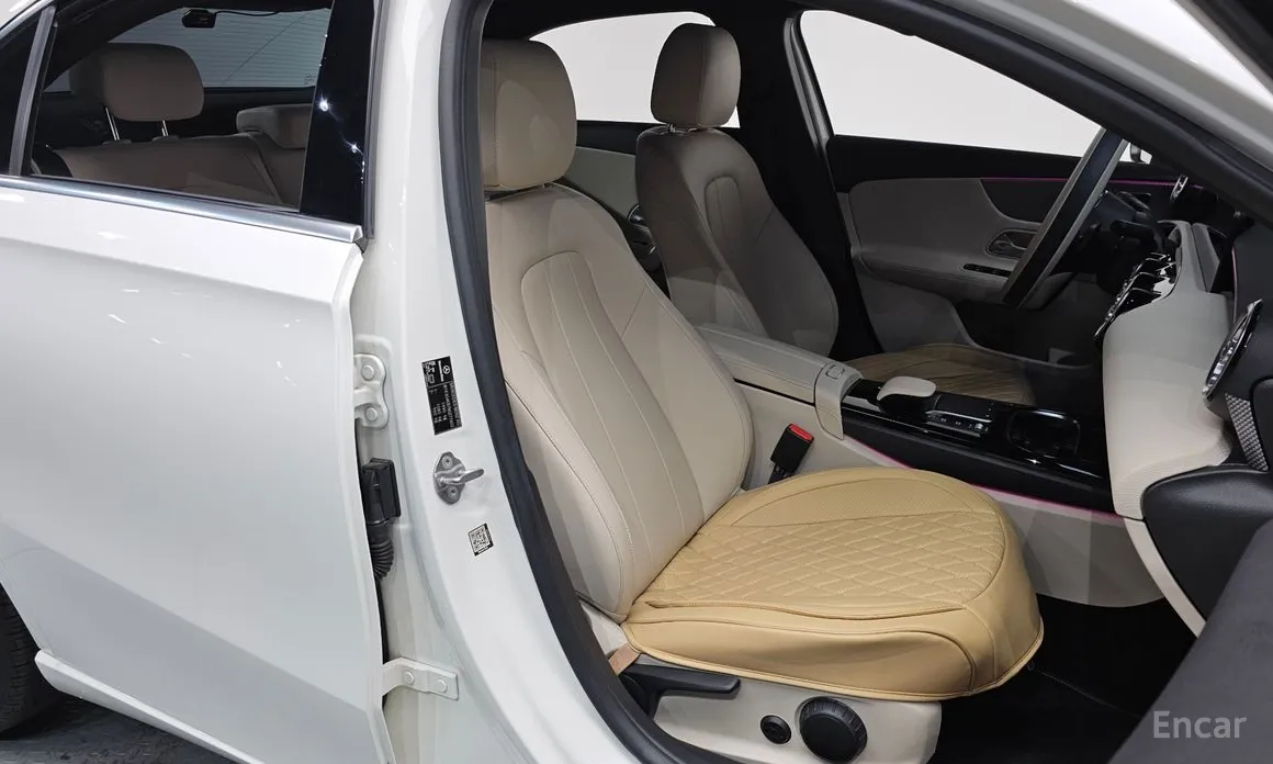 Фото 10 - Mercedes-Benz A-Class