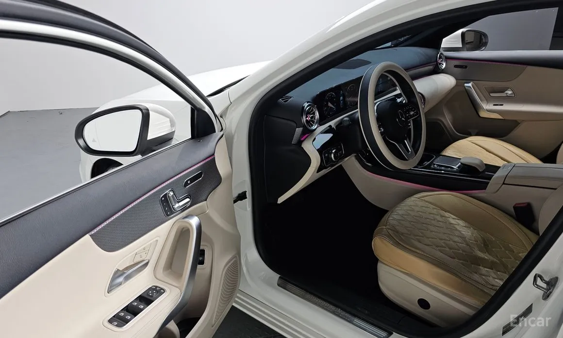 Фото 11 - Mercedes-Benz A-Class