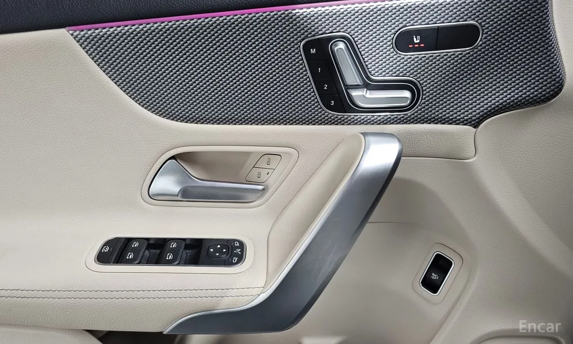 Фото 17 - Mercedes-Benz A-Class