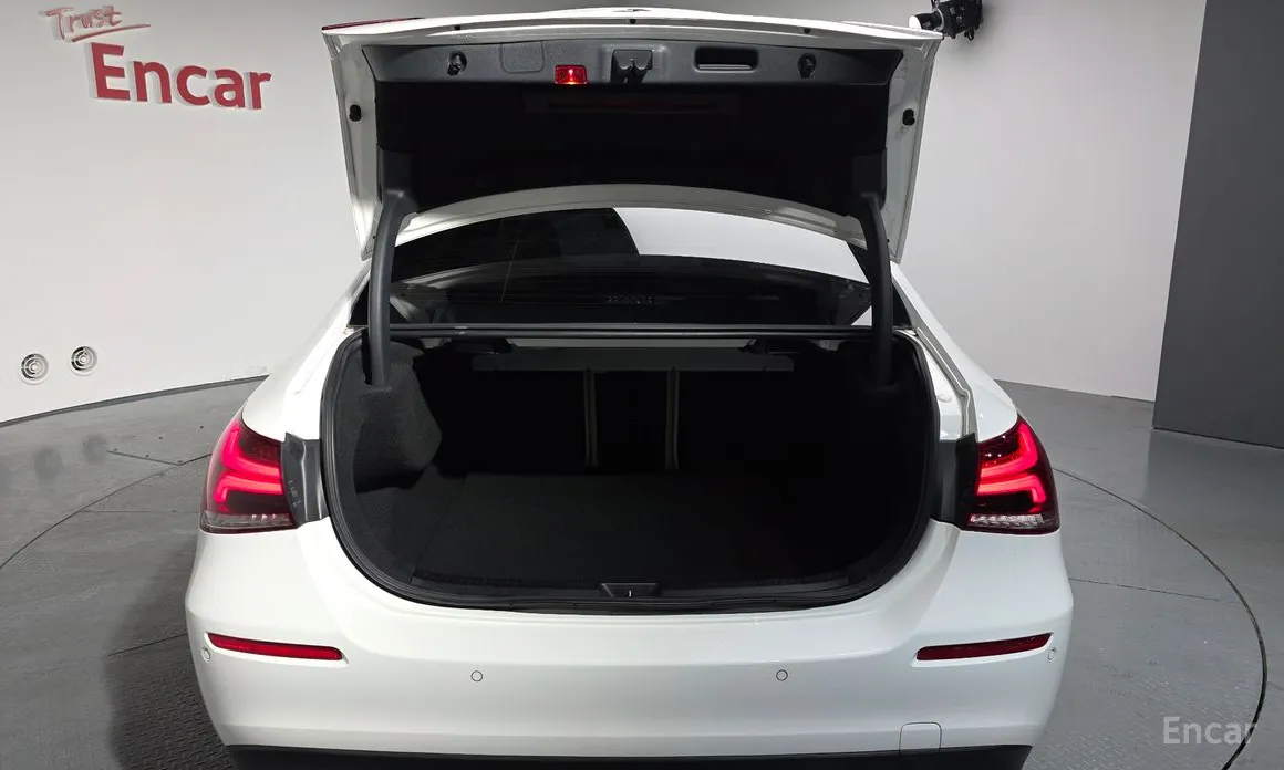 Фото 20 - Mercedes-Benz A-Class