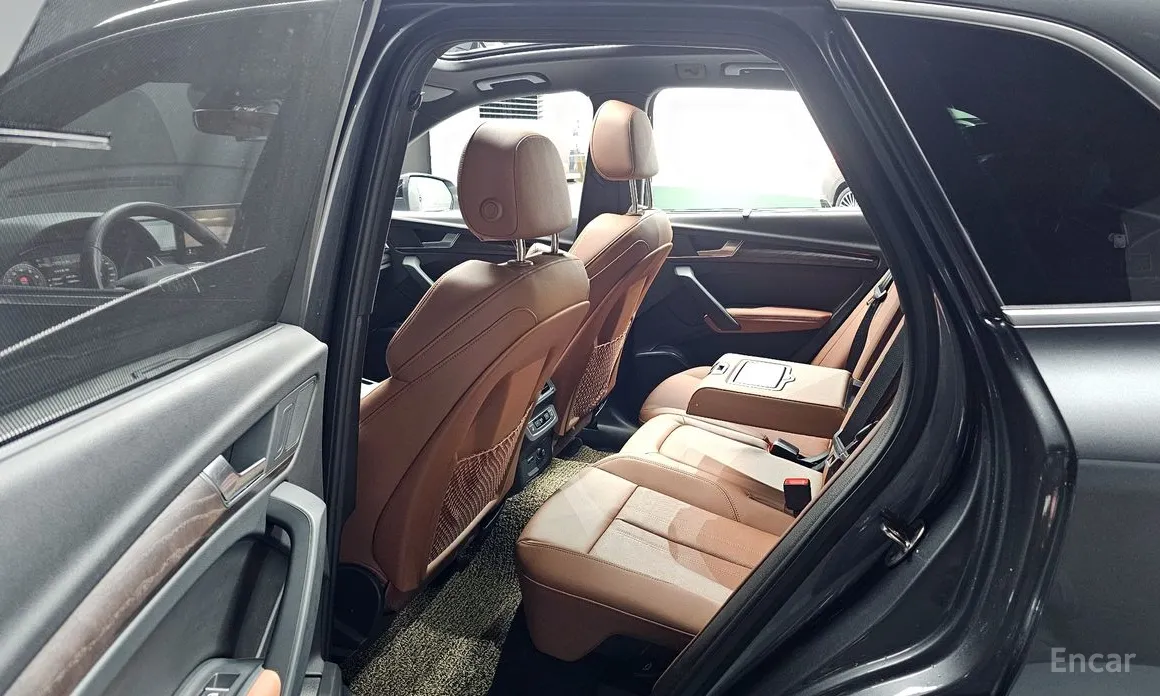 Фото 11 - Audi Q5