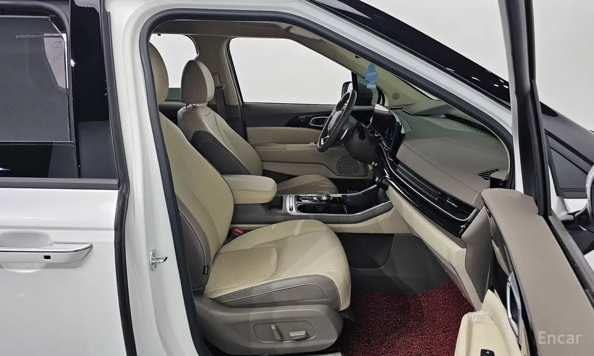 Фото 10 - Kia Carnival