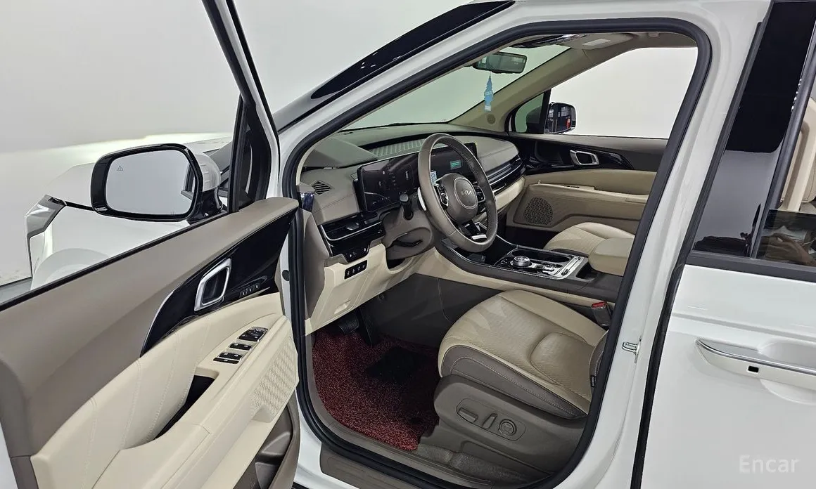 Фото 11 - Kia Carnival