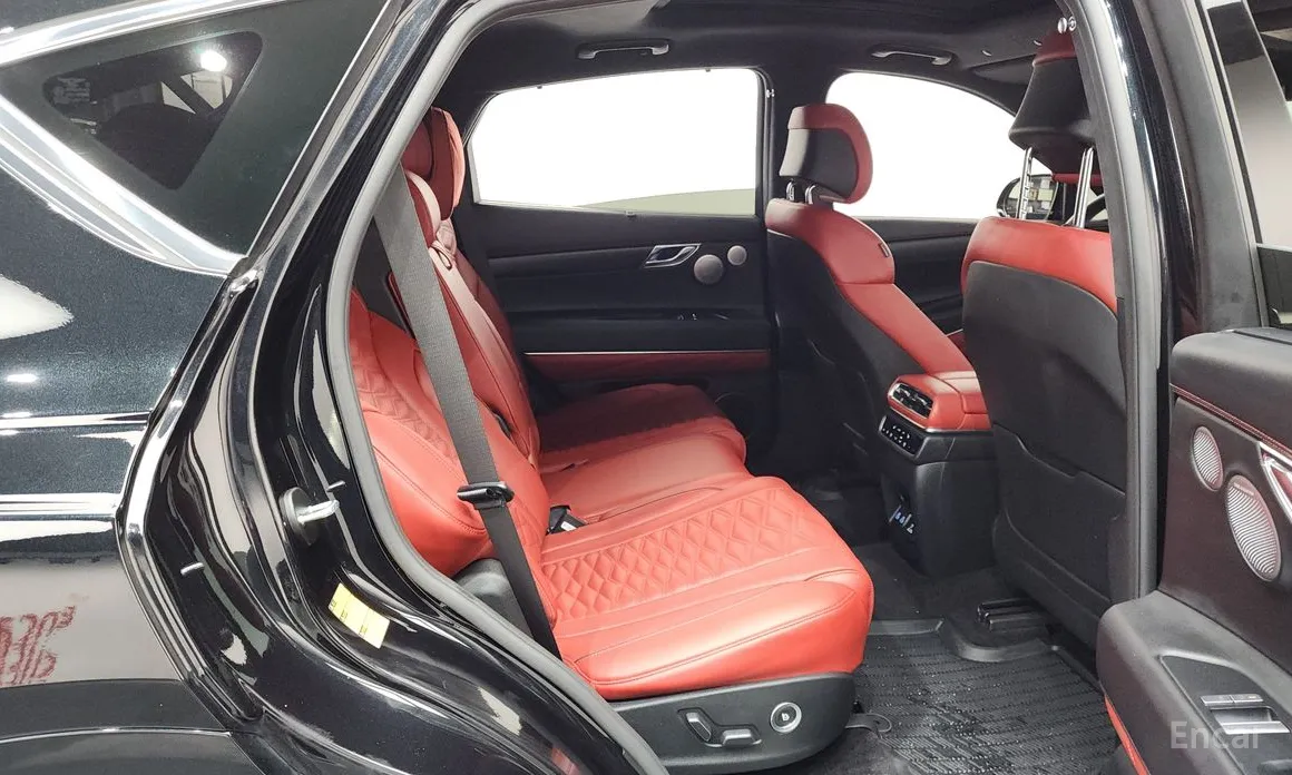 Фото 12 - Genesis GV80