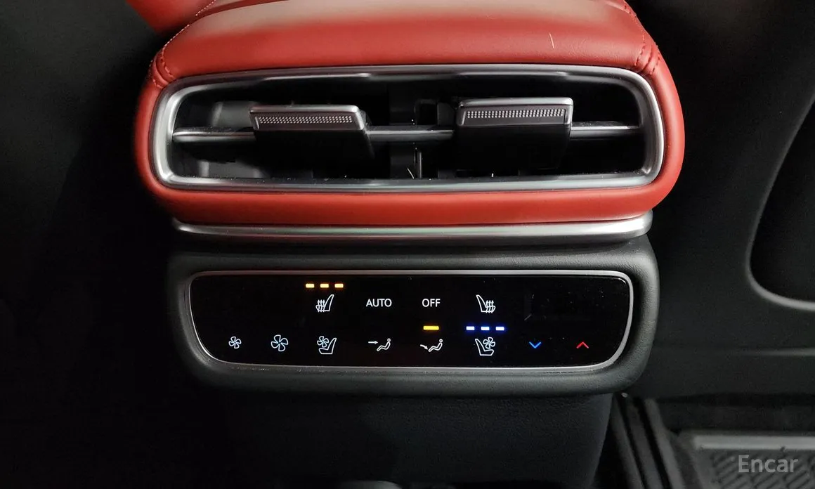 Фото 19 - Genesis GV80