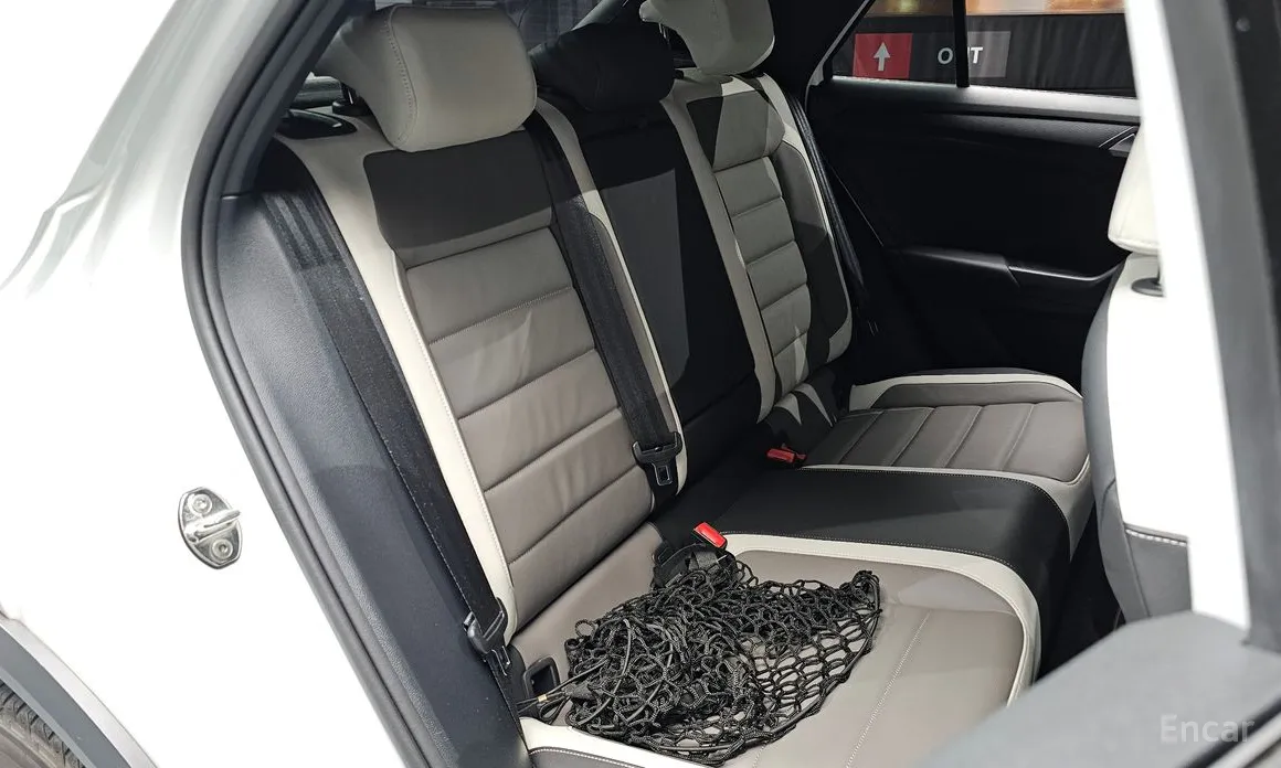 Фото 12 - Volkswagen T-Roc