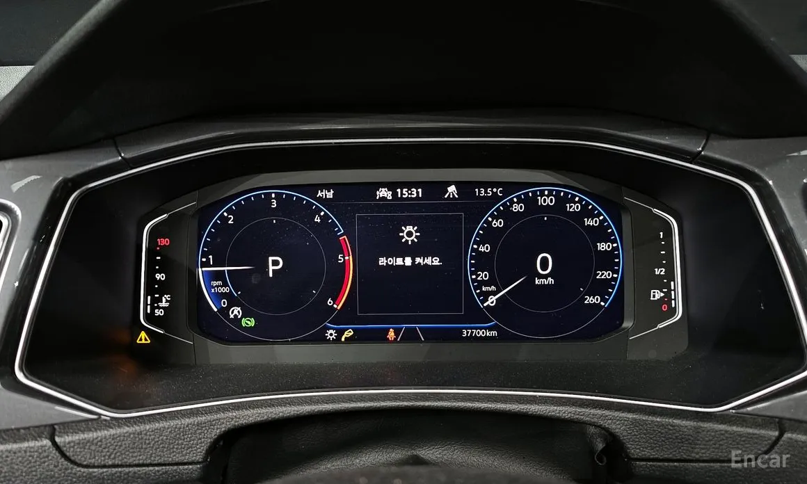 Фото 8 - Volkswagen T-Roc