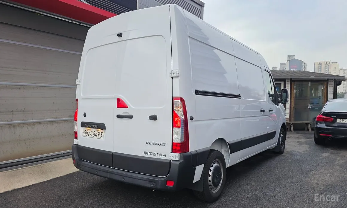Фото 2 - Renault Master