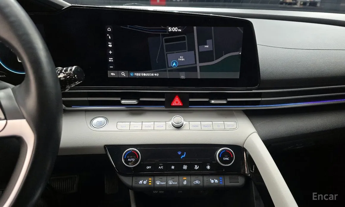 صورة 16 - Hyundai Avante
