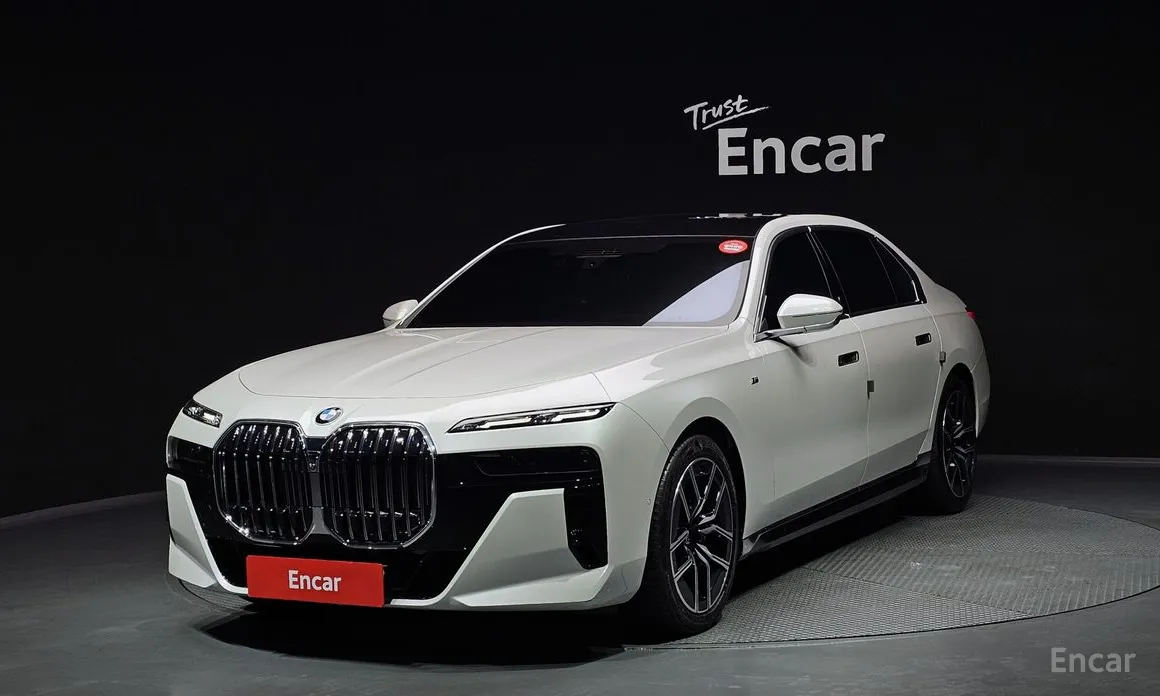 Фото 1 - BMW 7 Series