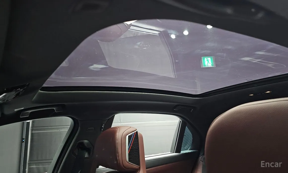 Фото 19 - BMW 7 Series