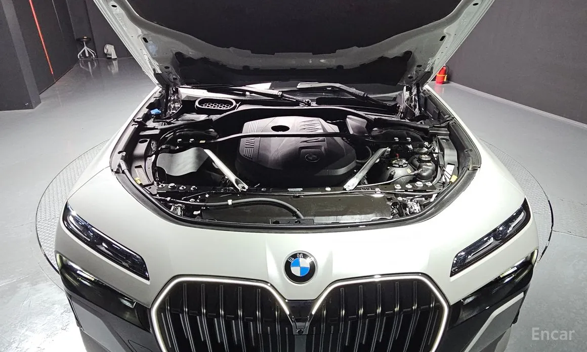 Фото 6 - BMW 7 Series