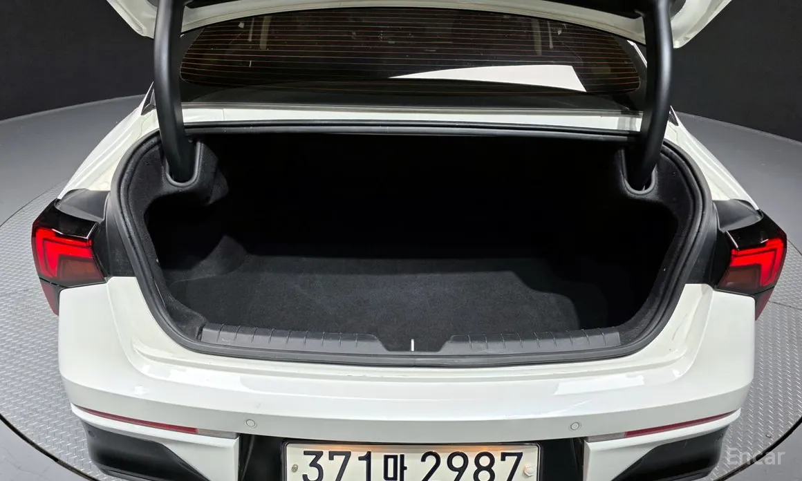 Фото 20 - Kia K5