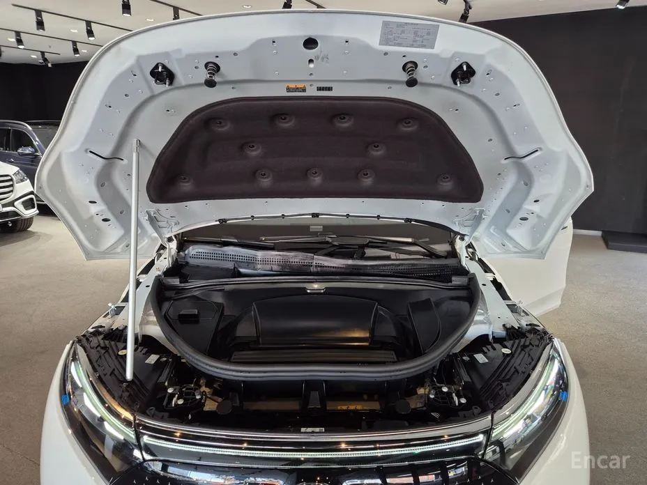 Фото 6 - Mercedes-Benz EQS