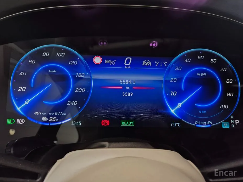 Фото 8 - Mercedes-Benz EQS